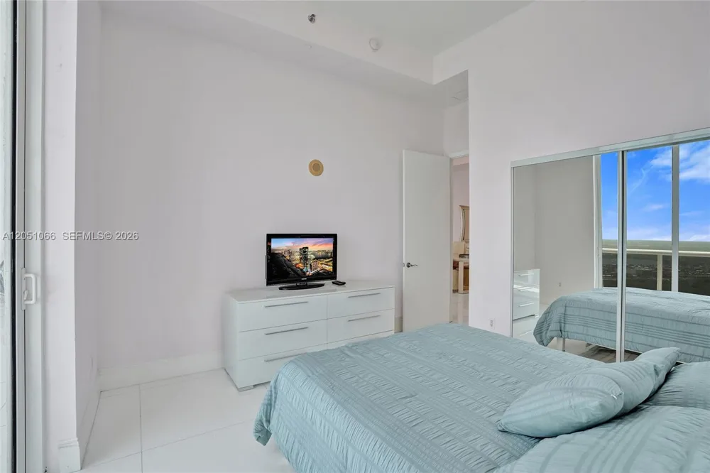 16001 Collins Ave #4305 Sunny Isles Beach, FL 33160