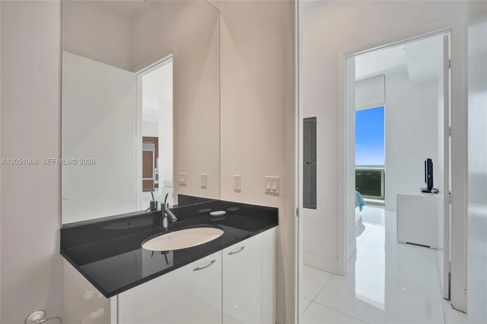 16001 Collins Ave #4305 Sunny Isles Beach, FL 33160