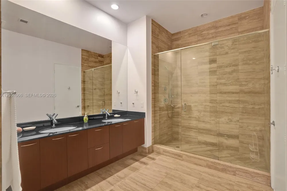 16001 Collins Ave #4305 Sunny Isles Beach, FL 33160