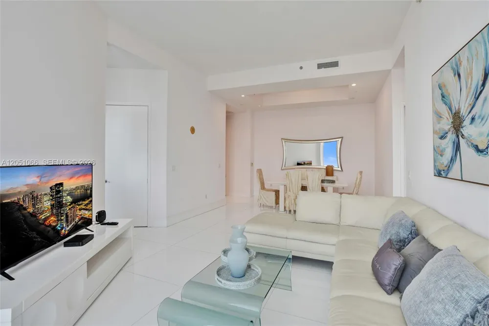 16001 Collins Ave #4305 Sunny Isles Beach, FL 33160