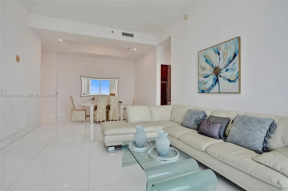 16001 Collins Ave #4305 Sunny Isles Beach, FL 33160