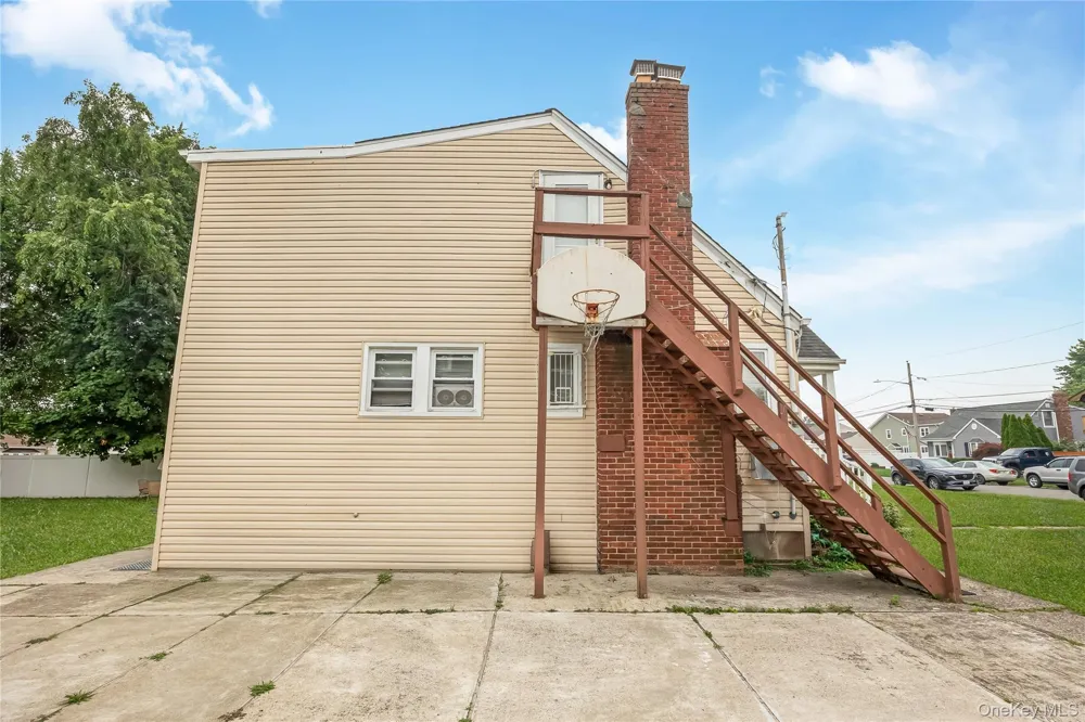 57 Cedar Avenue Farmingdale, NY 11735