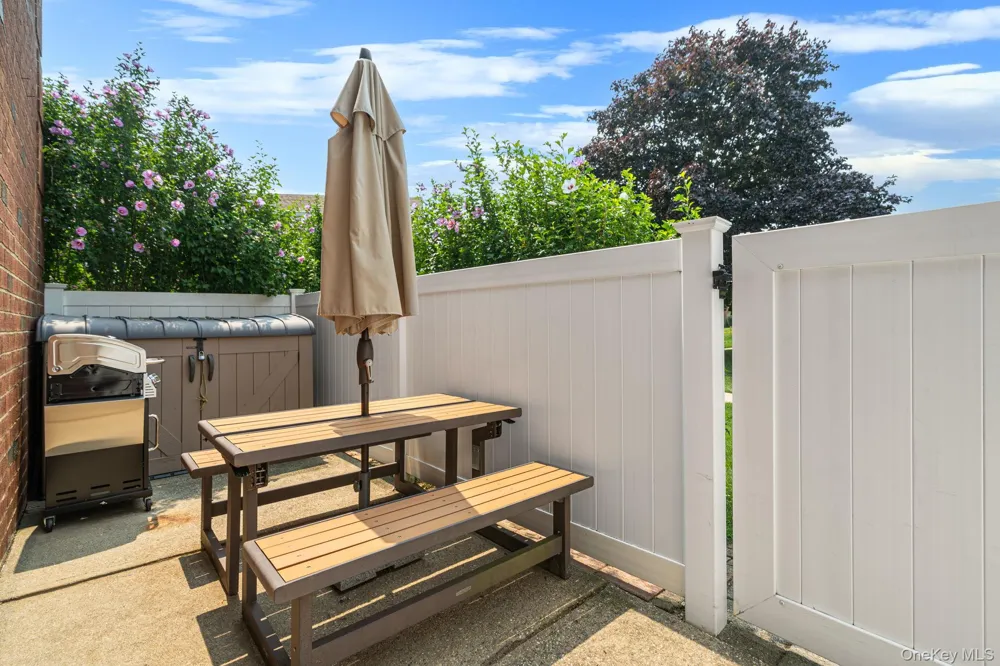 460 Old Town Road #3G Port Jefferson, NY 11776