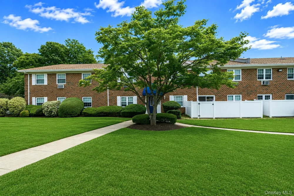 460 Old Town Road #3G Port Jefferson, NY 11776