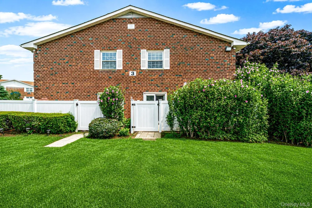 460 Old Town Road #3G Port Jefferson, NY 11776