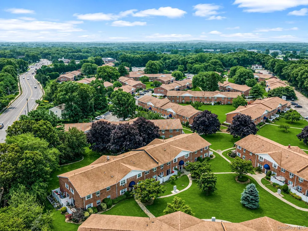 460 Old Town Road #3G Port Jefferson, NY 11776