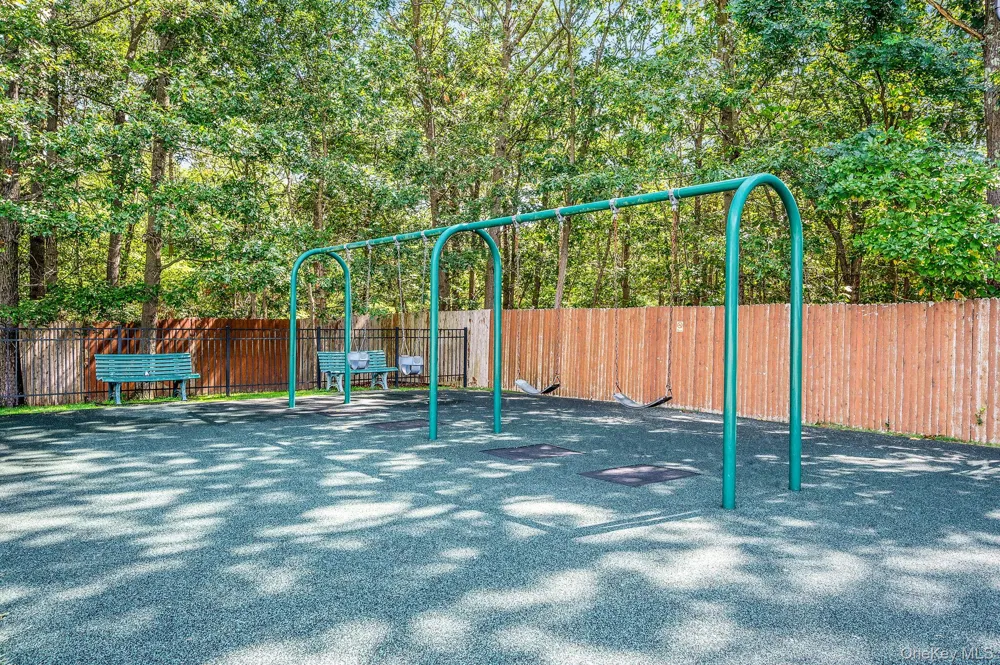 460 Old Town Road #3G Port Jefferson, NY 11776