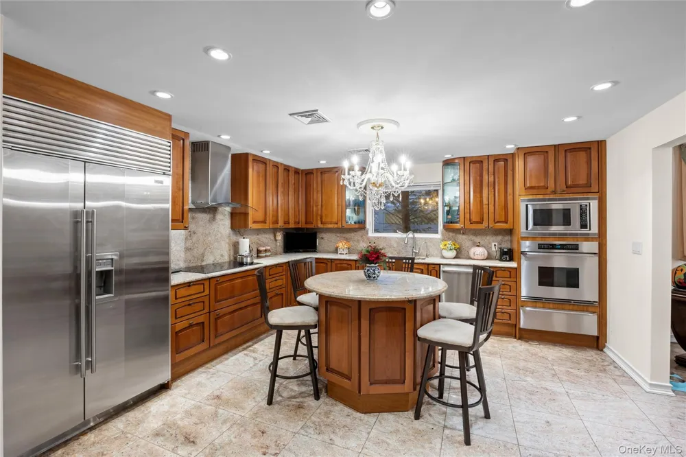 3153 Lee Place Bellmore, NY 11710