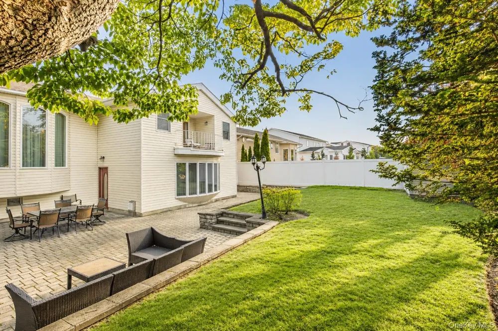 3153 Lee Place Bellmore, NY 11710