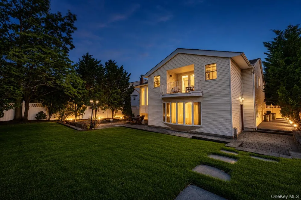 3153 Lee Place Bellmore, NY 11710