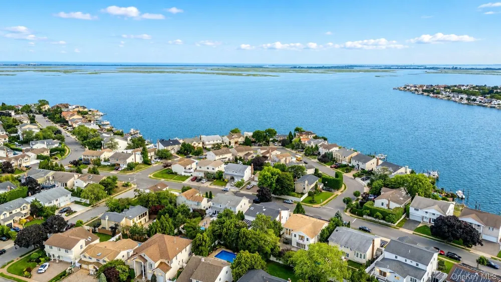 3153 Lee Place Bellmore, NY 11710