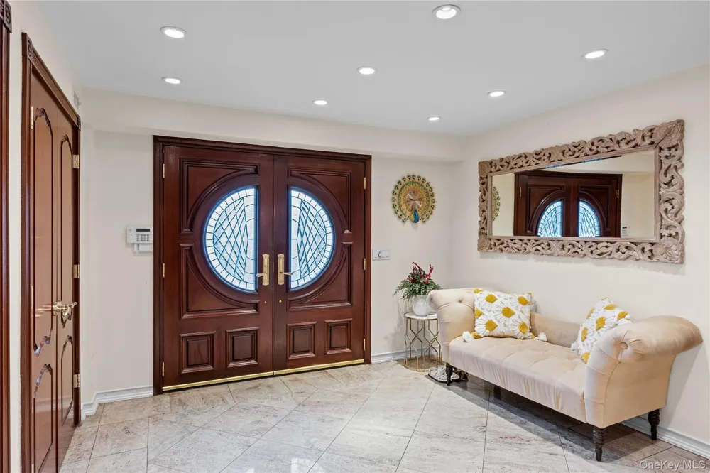 3153 Lee Place Bellmore, NY 11710