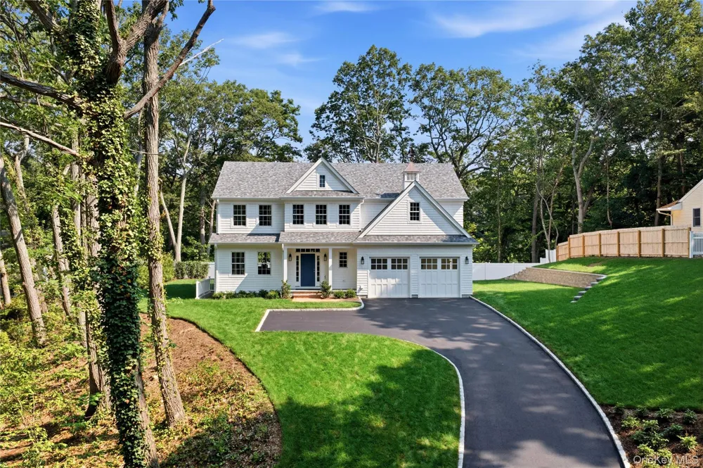5 Glen Way Cold Spring Harbor, NY 11724