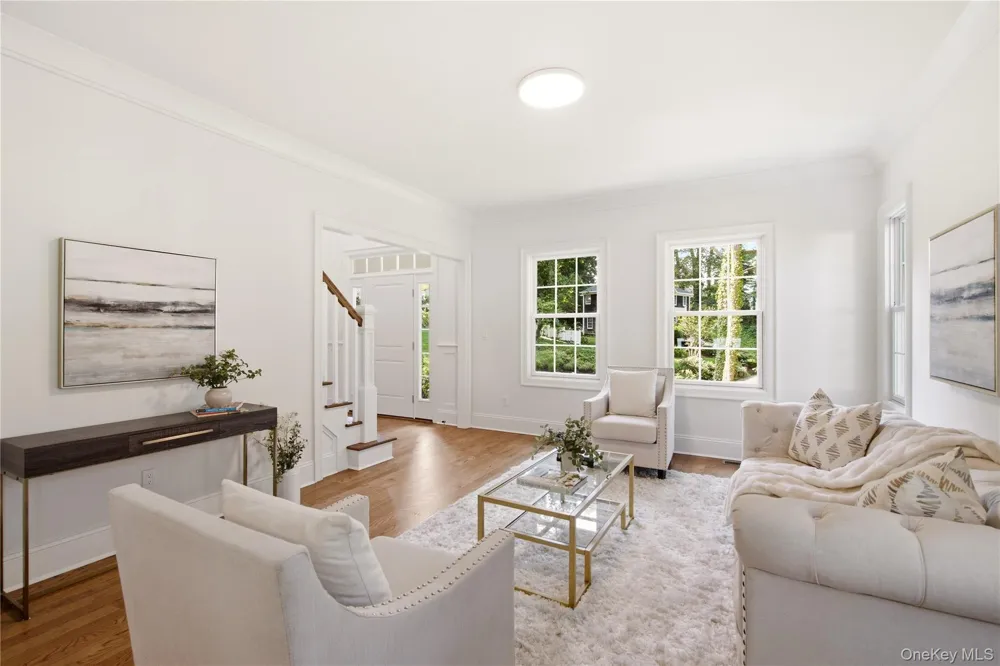 5 Glen Way Cold Spring Harbor, NY 11724