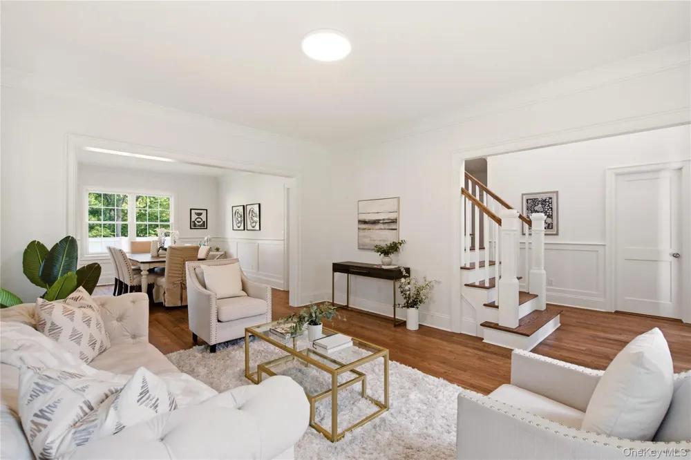 5 Glen Way Cold Spring Harbor, NY 11724