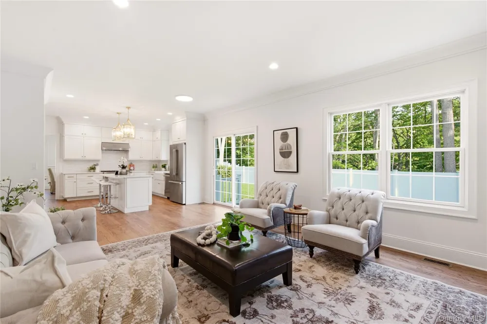 5 Glen Way Cold Spring Harbor, NY 11724