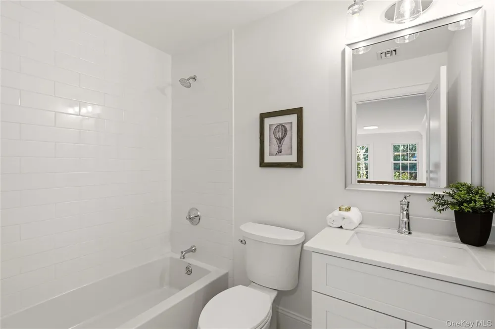 5 Glen Way Cold Spring Harbor, NY 11724