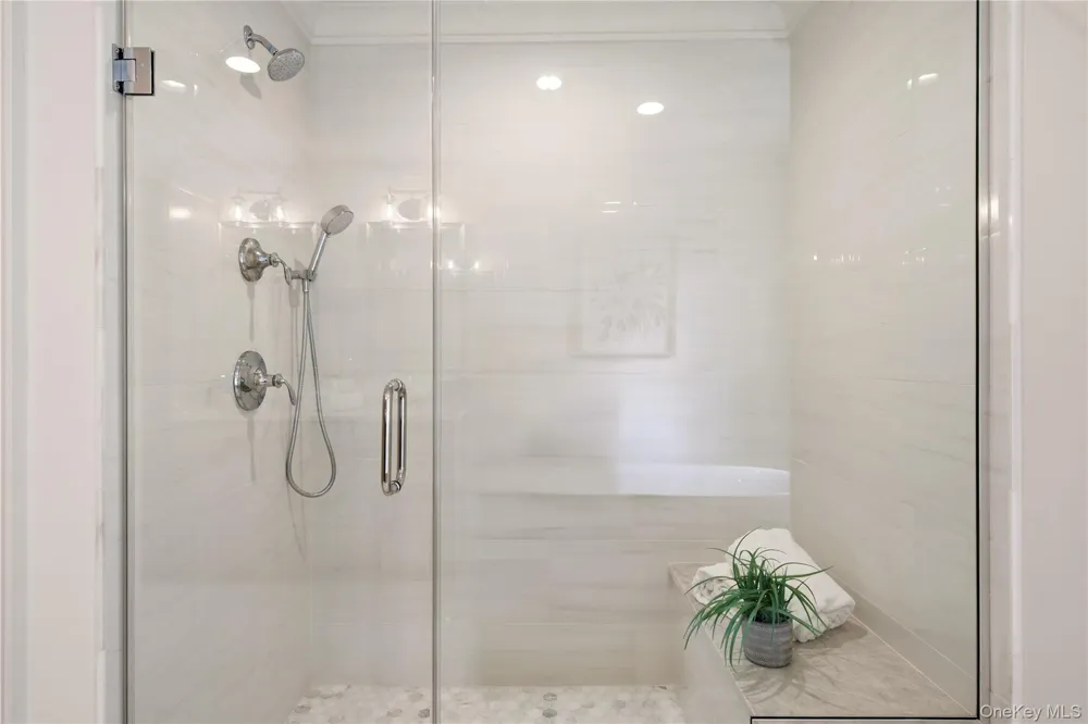 5 Glen Way Cold Spring Harbor, NY 11724