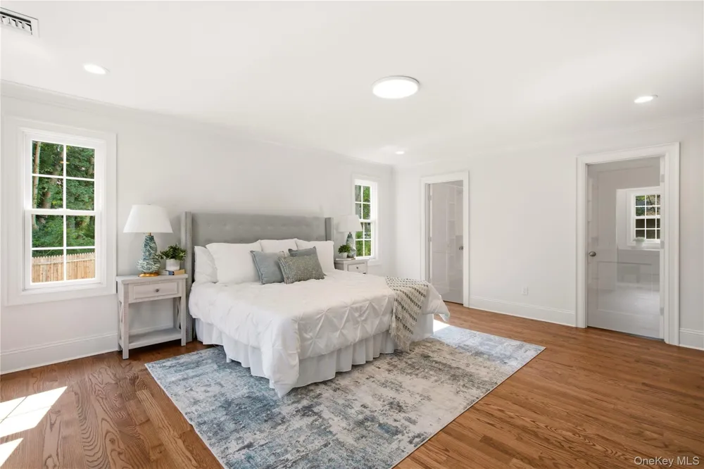 5 Glen Way Cold Spring Harbor, NY 11724