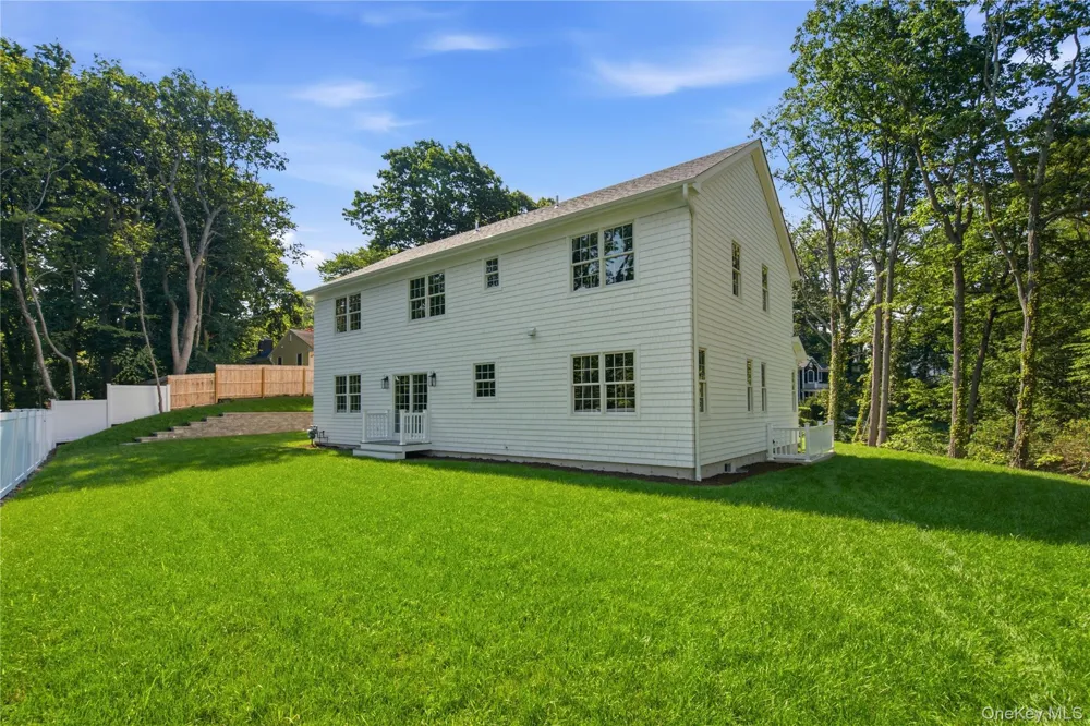 5 Glen Way Cold Spring Harbor, NY 11724