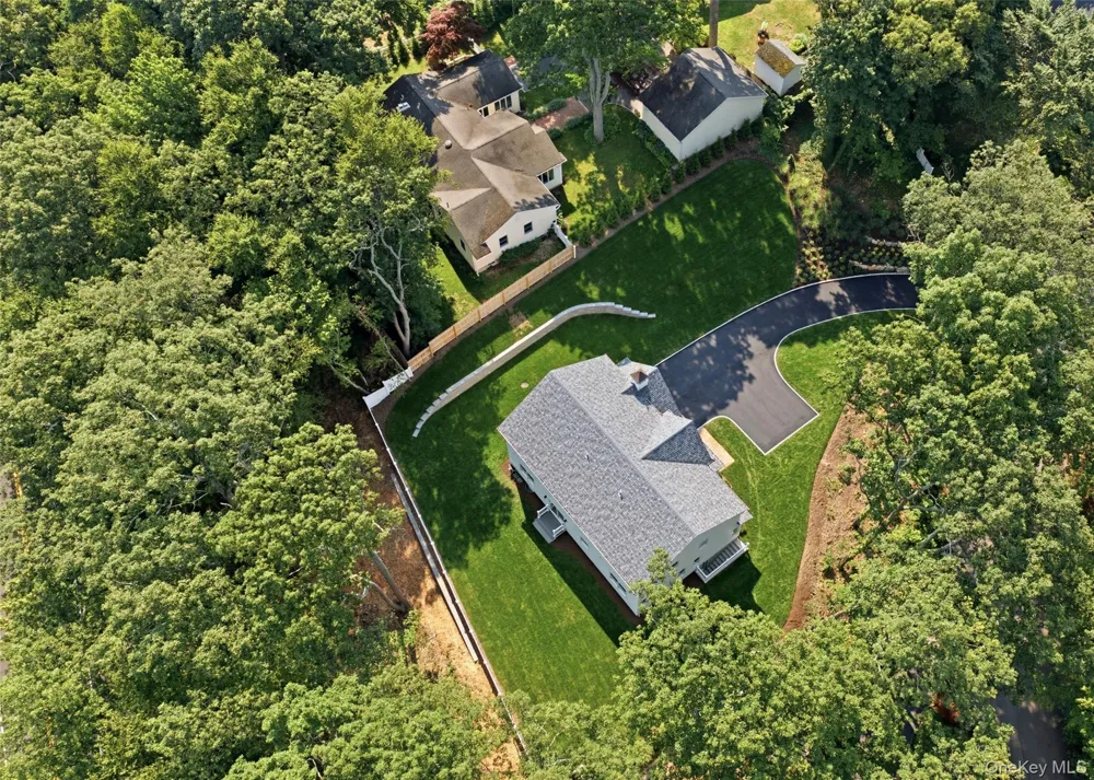 5 Glen Way Cold Spring Harbor, NY 11724