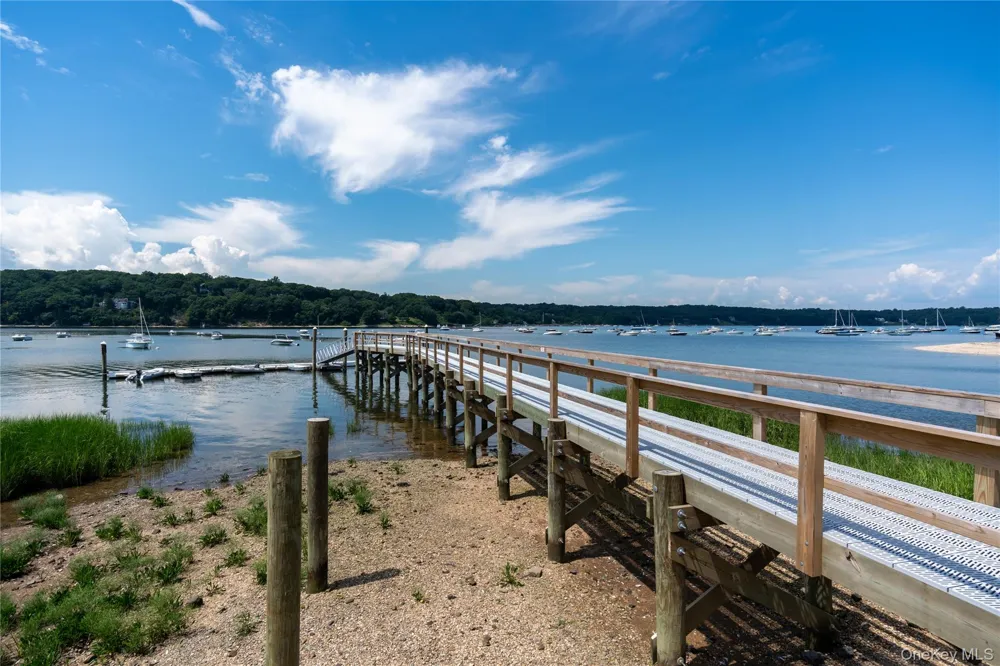 5 Glen Way Cold Spring Harbor, NY 11724