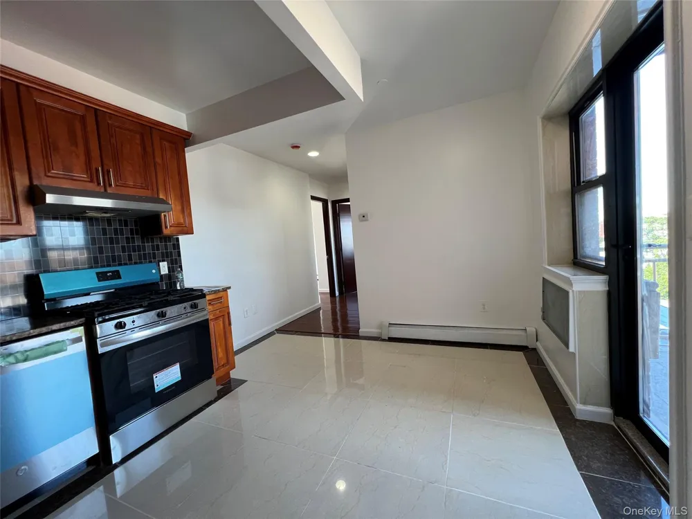 64-05 Woodside Avenue #4E Woodside, NY 11377