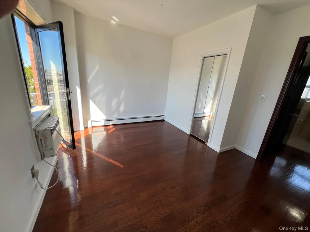 64-05 Woodside Avenue #4E Woodside, NY 11377