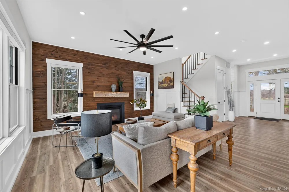 2 Lakeside Court Westtown, NY 10998