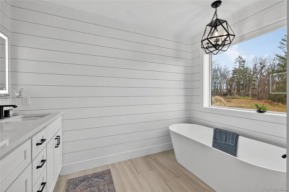 2 Lakeside Court Westtown, NY 10998