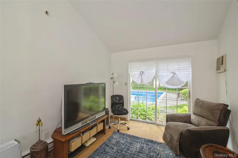 12 Larry Road Selden, NY 11784
