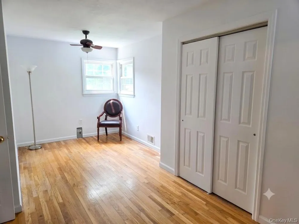12 Larry Road Selden, NY 11784