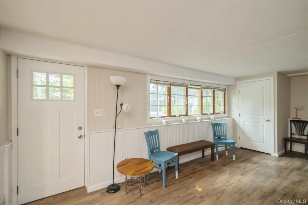 12 Larry Road Selden, NY 11784
