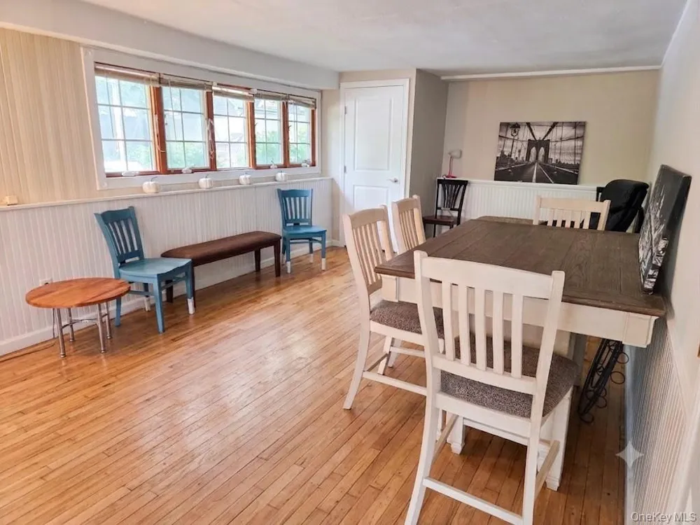 12 Larry Road Selden, NY 11784