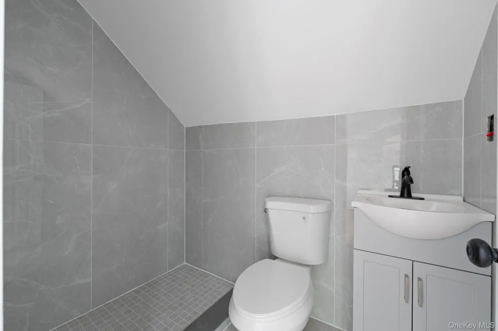 11147 Witthoff Avenue Queens Village, NY 11429