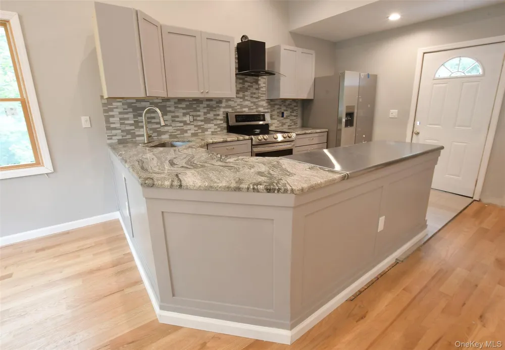 6 Southold Road Sound Beach, NY 11789