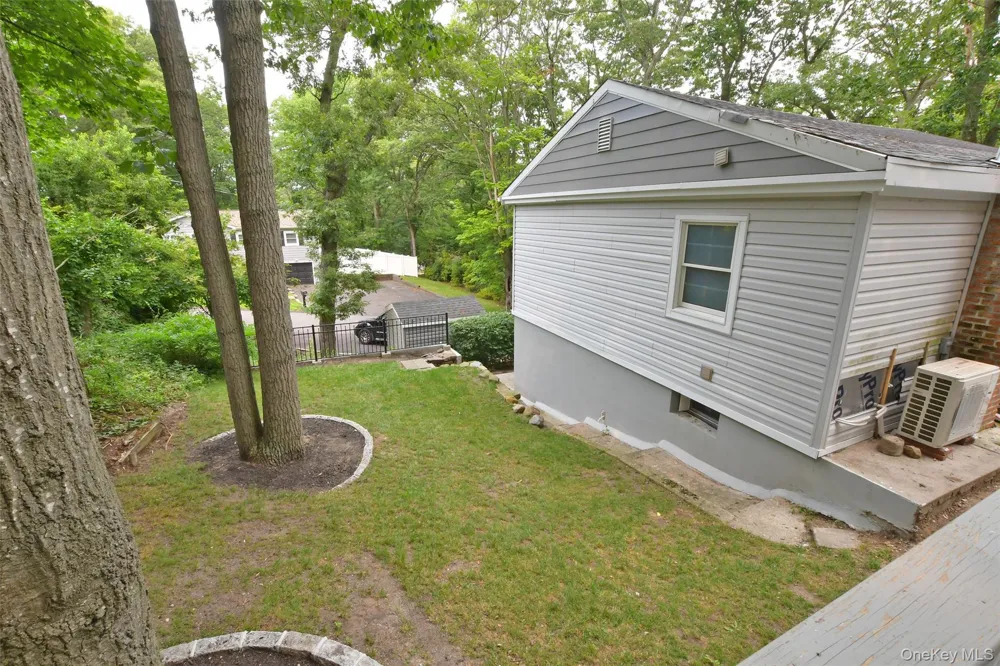 6 Southold Road Sound Beach, NY 11789
