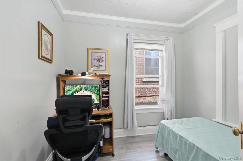 953 E 227th Street Bronx, NY 10466