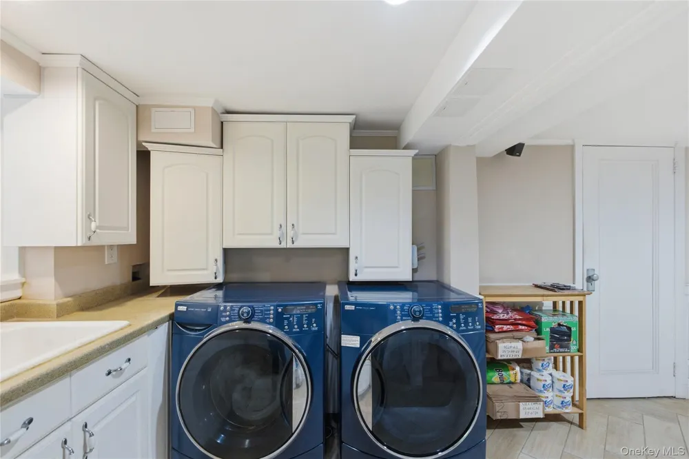 953 E 227th Street Bronx, NY 10466