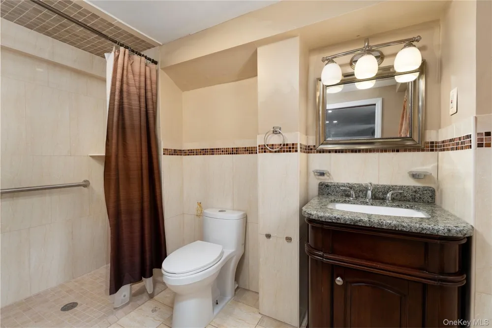 70 Massachusetts Avenue Bay Shore, NY 11706