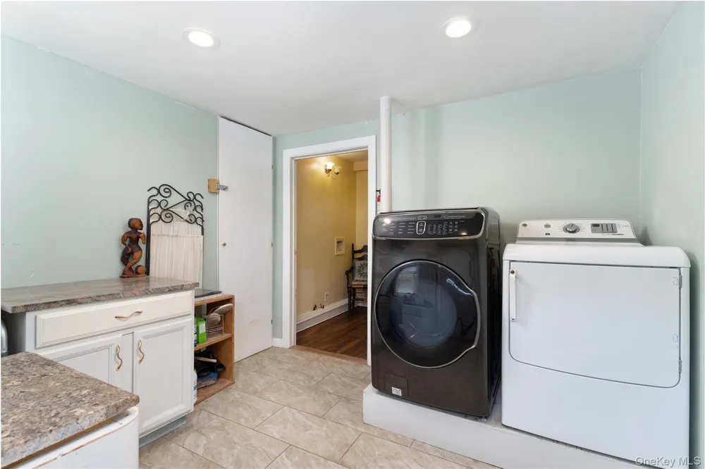 70 Massachusetts Avenue Bay Shore, NY 11706