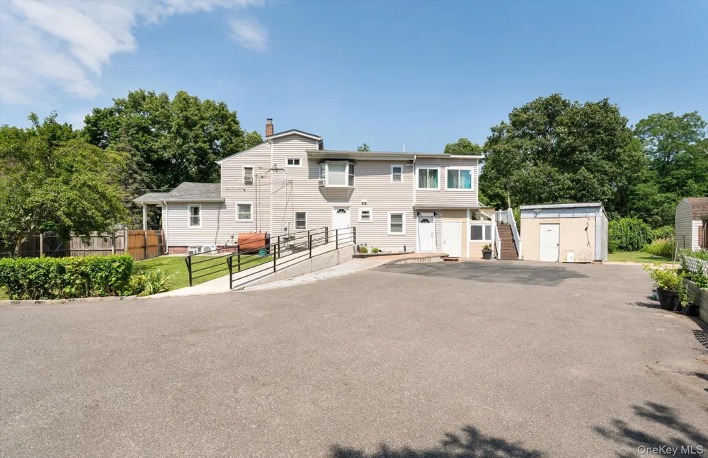 70 Massachusetts Avenue Bay Shore, NY 11706