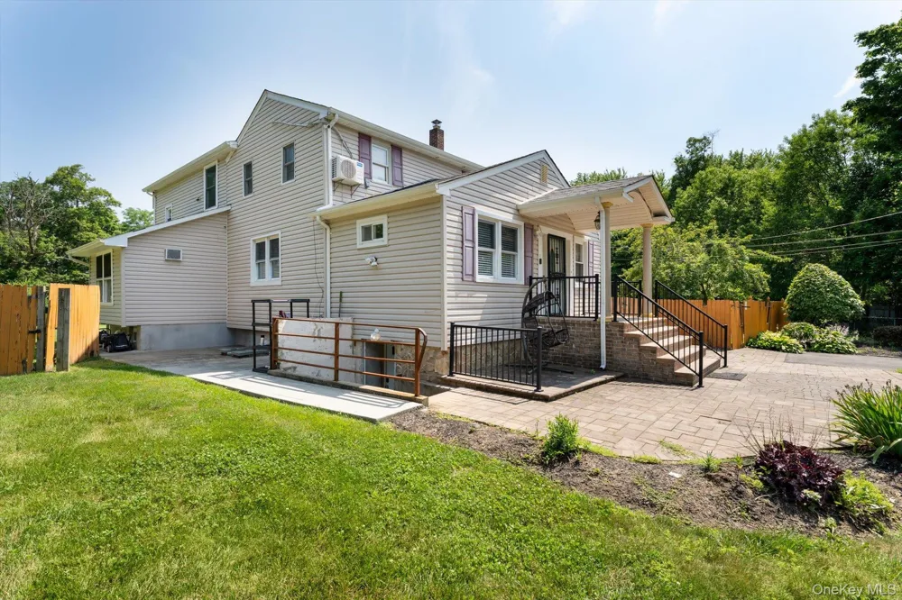 70 Massachusetts Avenue Bay Shore, NY 11706