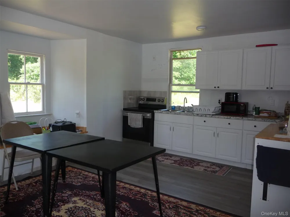 971 Us Route 209 #unit B Cuddebackville, NY 12729
