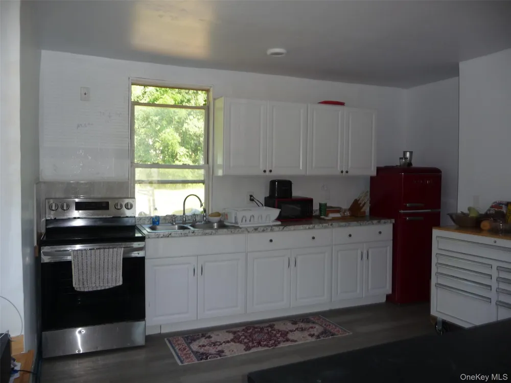 971 Us Route 209 #unit B Cuddebackville, NY 12729