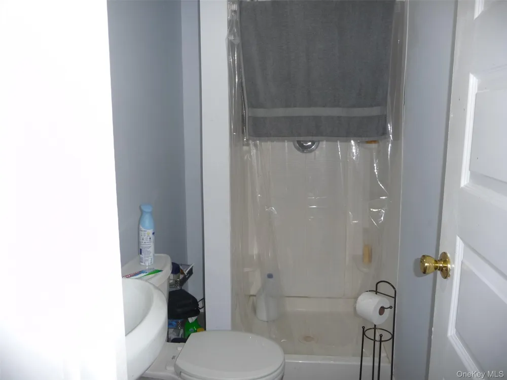 971 Us Route 209 #unit B Cuddebackville, NY 12729