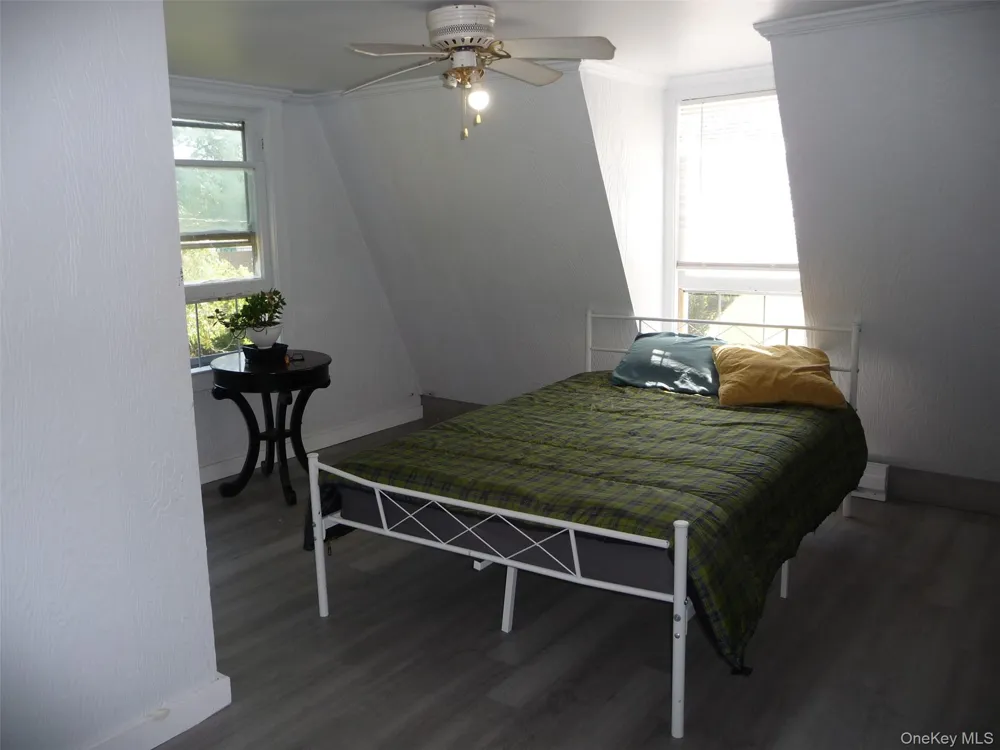 971 Us Route 209 #unit B Cuddebackville, NY 12729
