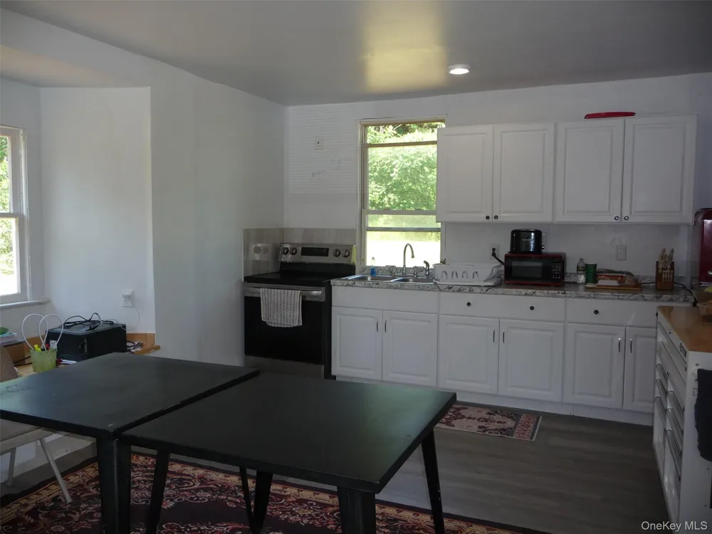 971 Us Route 209 #unit B Cuddebackville, NY 12729