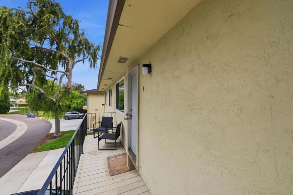 34709 Alvarado Niles Road #4 Union City, CA 94587