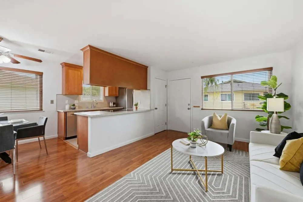 34709 Alvarado Niles Road #4 Union City, CA 94587